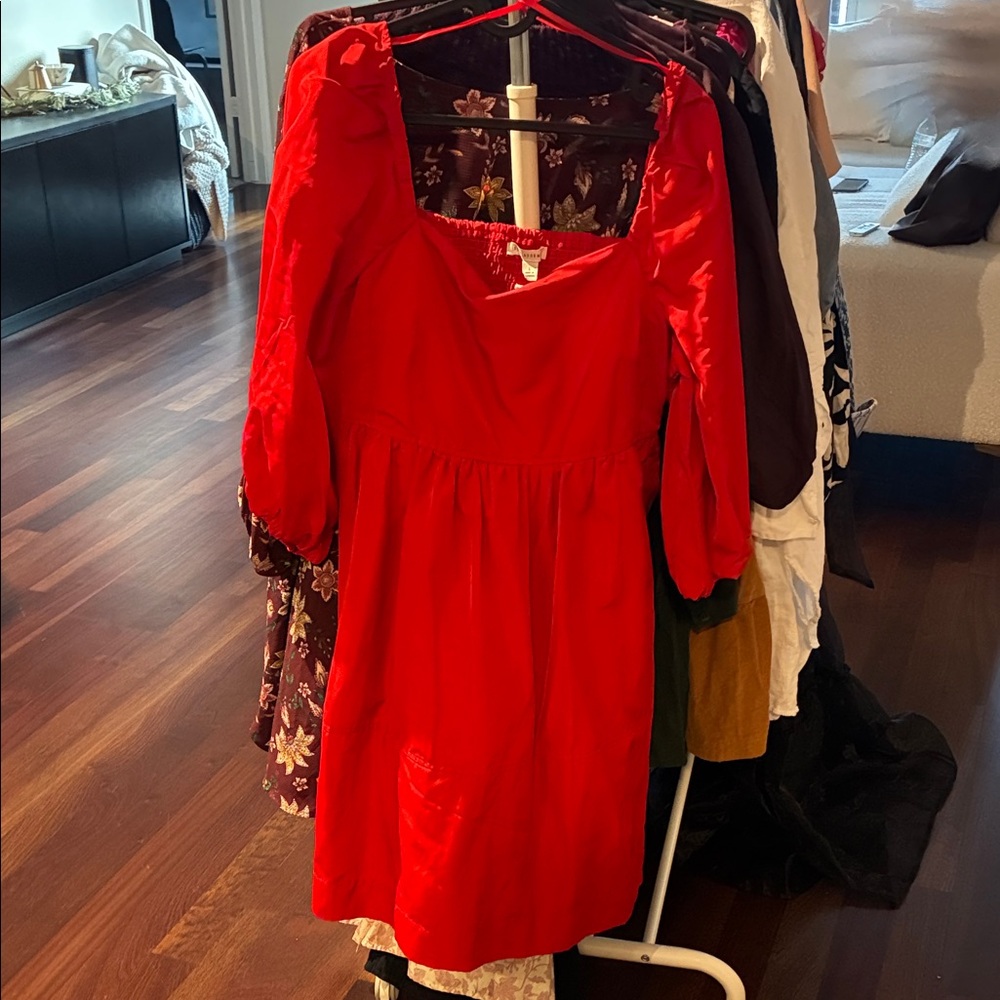 Red Puff-Sleeve Women’s Dress